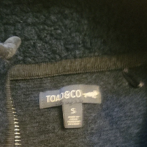 Toad&Co Women's Deep Blue V-Neck Sweater - Picture 3 of 4